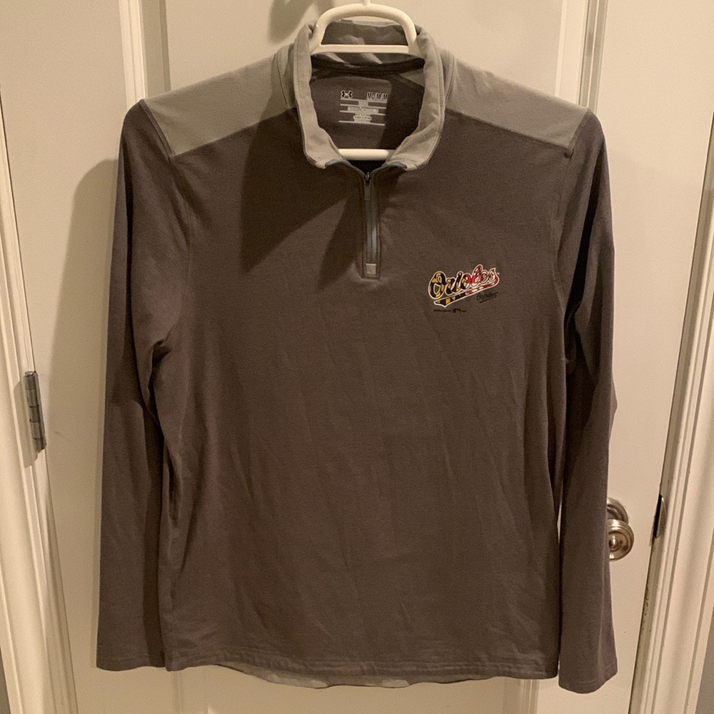 Under Armour Orioles Dark Gray Quarter Zip Top, Size Men’s M